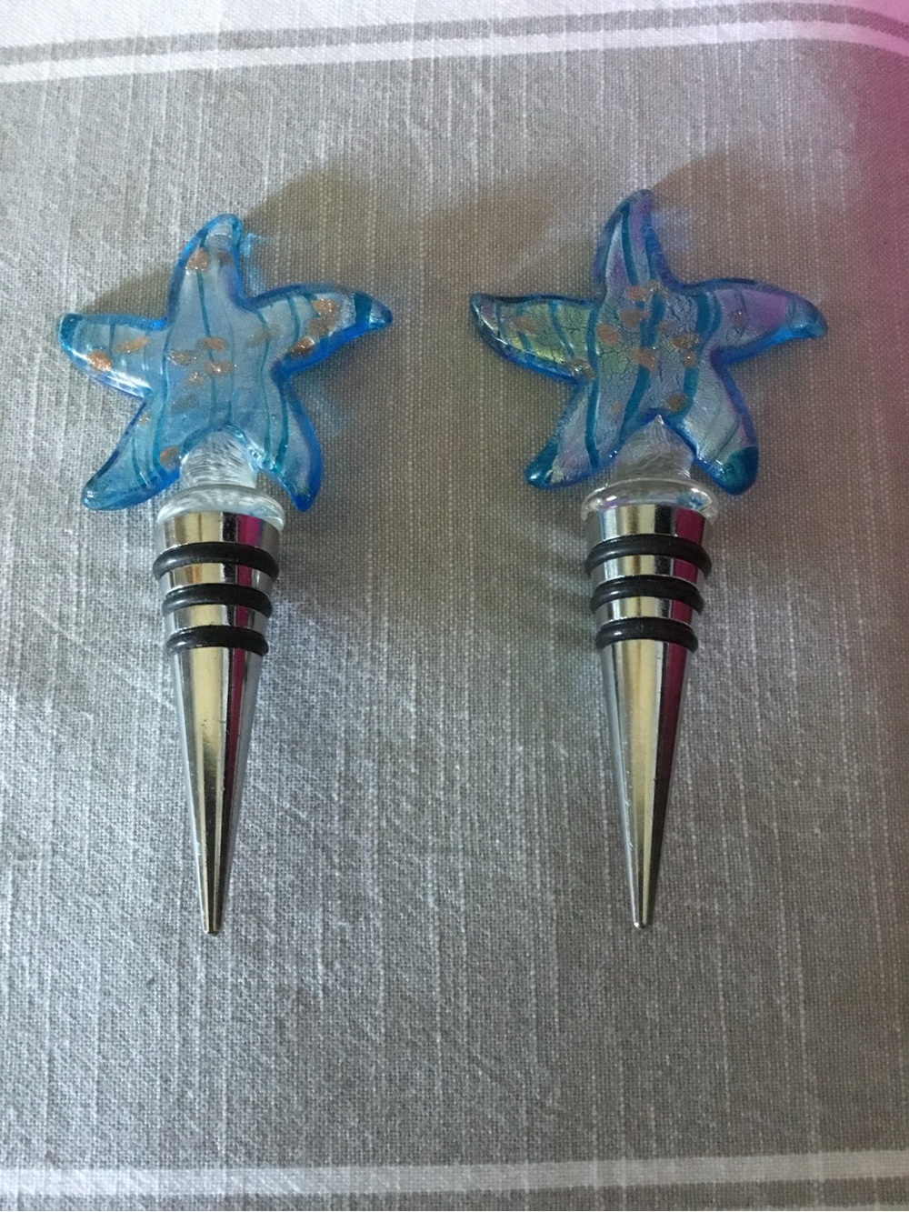 Blue Starfish Glass Wine Bottle Stopper - Decorative Kitchen Accessory